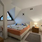 Var-i Apartment *